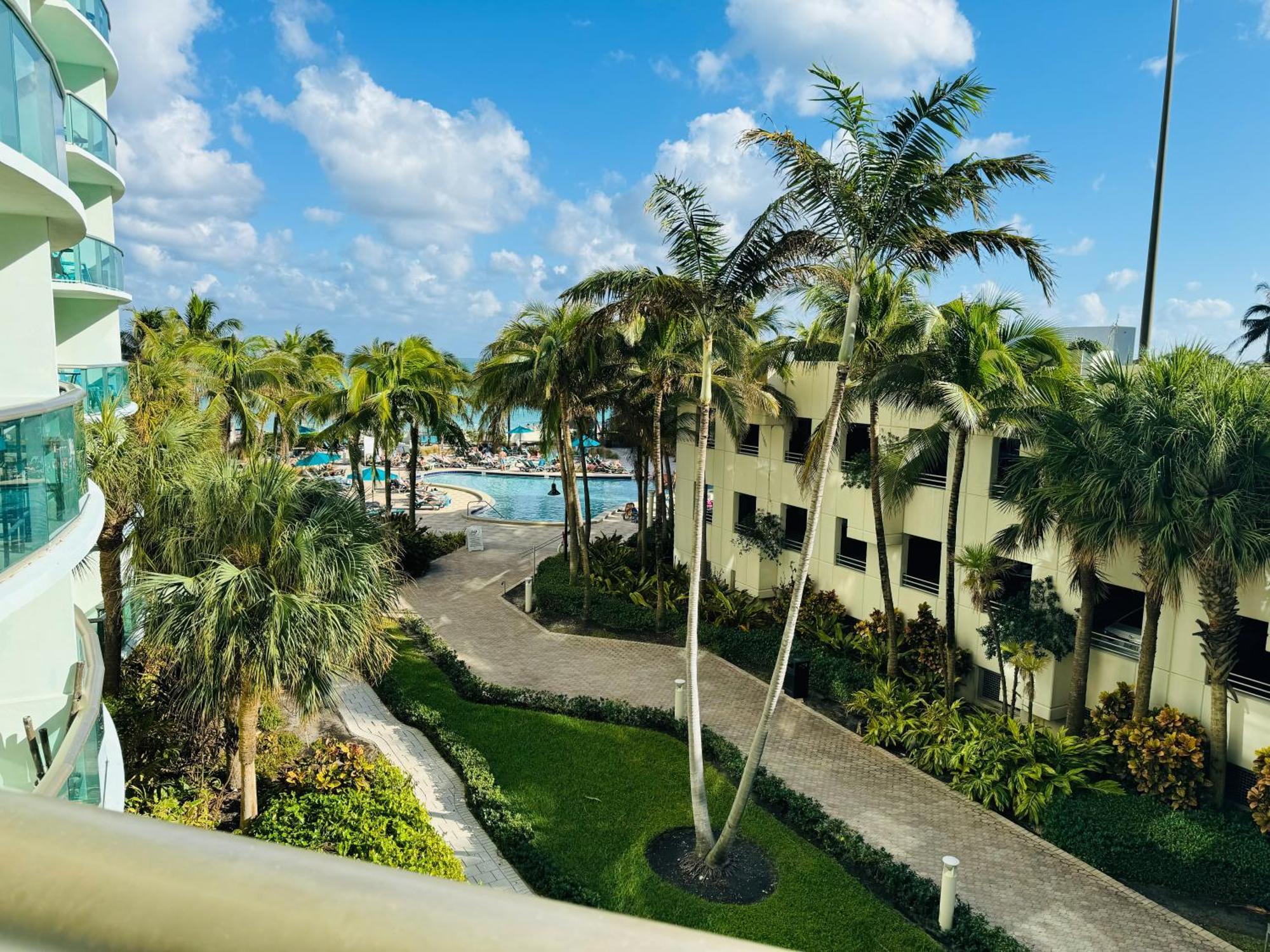 Miami Hollywood Condo For 4 People 001-21Vic Luaran gambar